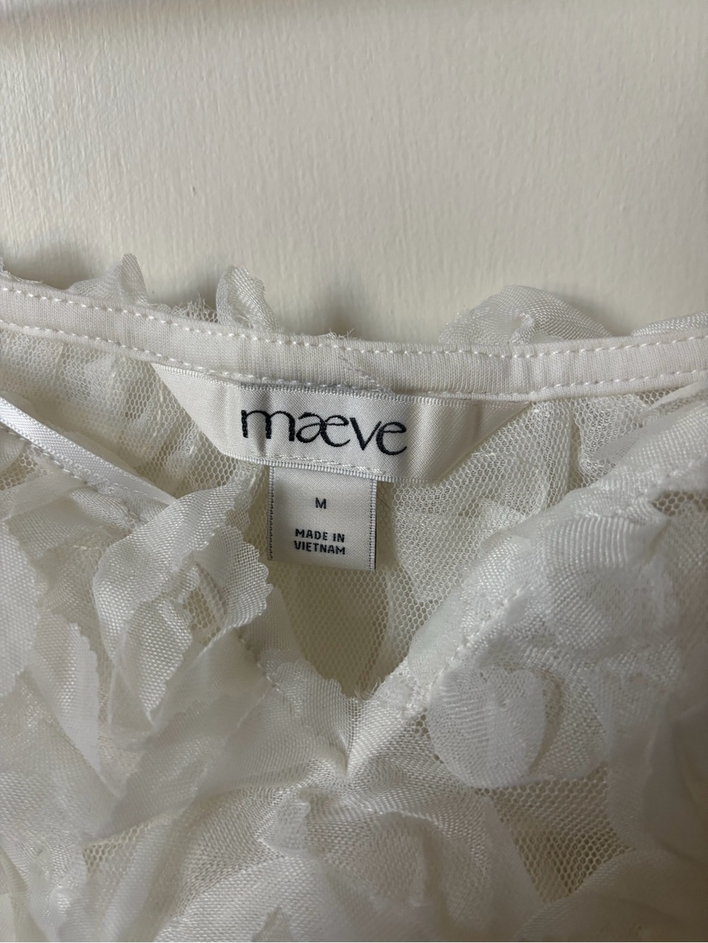 Anthropologie White Off-Shoulder 3D Floral Appliqué Top - Picture 6 of 6